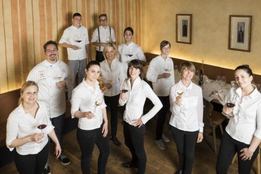 Restaurant "Schwarz Adler" team
